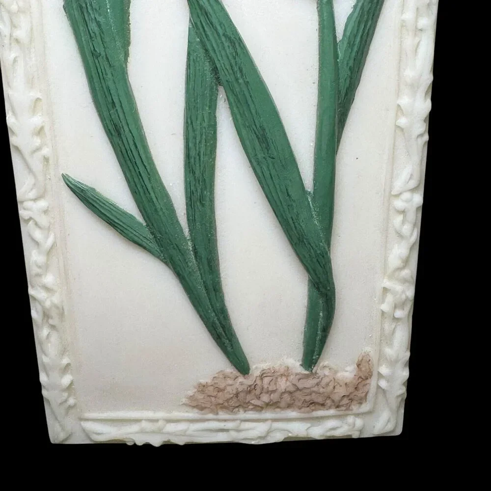 MCM 3D Spring Floral Resin Plaques 6.5